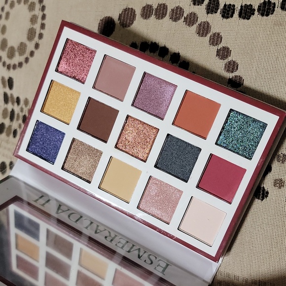 Beauty Creations Esmeralda II Eyeshadow Palette - Picture 1 of 3